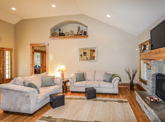 3rd image of 368 Beulahs Ln