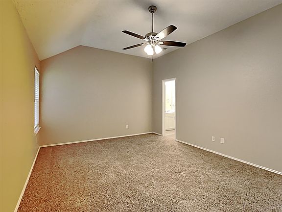 2nd image of 1549 Westfield Ln