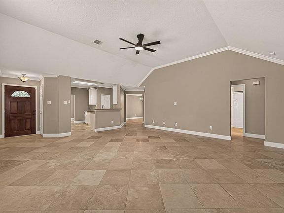 5th image of 12135 English Brook Cir