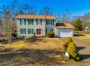 30 Sparrow Ave, Bayville, NJ 08721