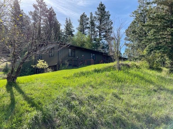 28 Pinecrest Loop Rd