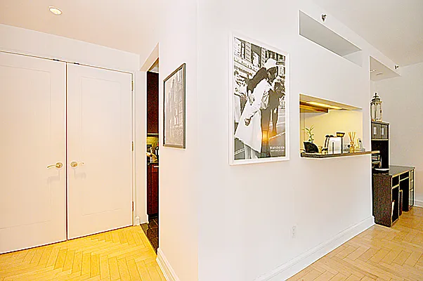 Sold by Markgraf Group Ltd | media 15