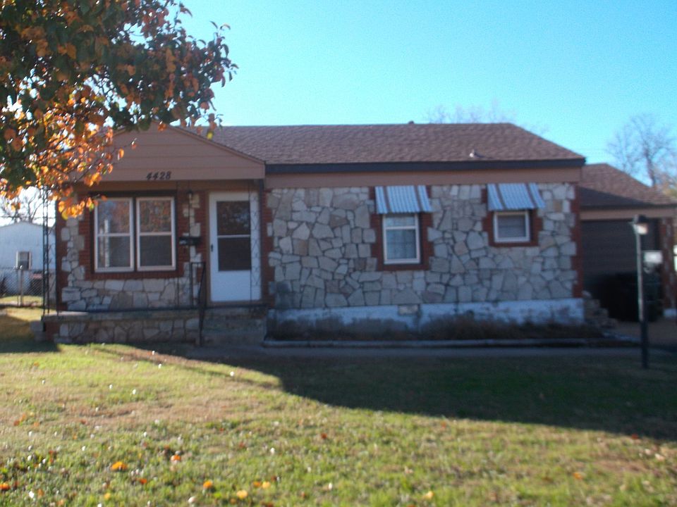 1st image of 4428 SE 21st St