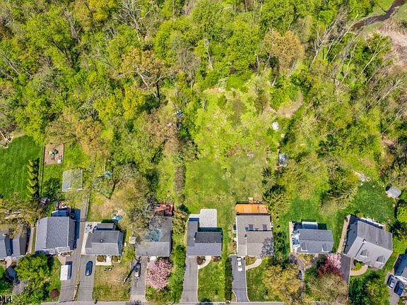5th image of 61 Beechwood Rd
