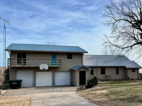 2075 Birch Rd, Mankato, KS 66956