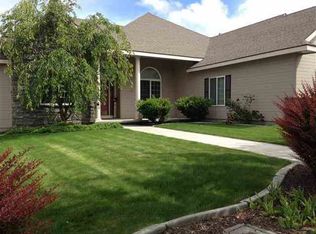 2081 Newhaven Loop, Richland, WA 99352