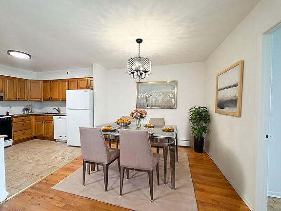 4th image of 2515 35th St