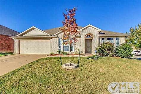 3rd image of 1034 Hidden Lake Dr