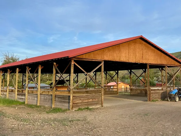 5891 Manastash Rd, Ellensburg, WA 98926