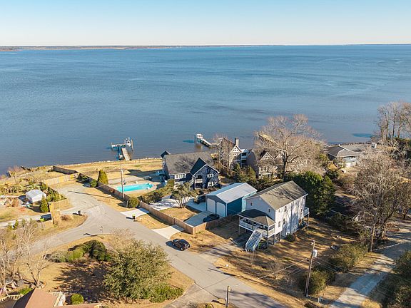 2nd image of 103 Gibbs Road