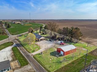 867 N Elder St, Palmyra, IL 62674