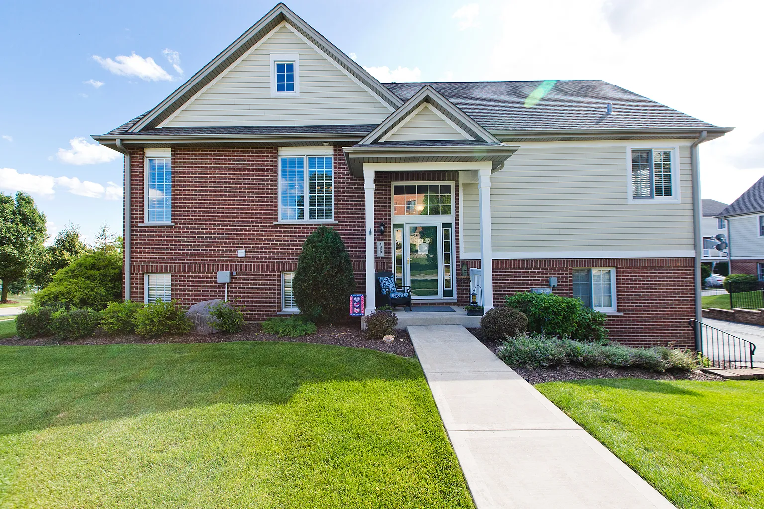 10601 Gabrielle Ln photo 1