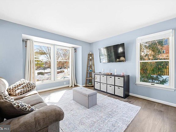 2nd image of 2411 Dunmore Ct