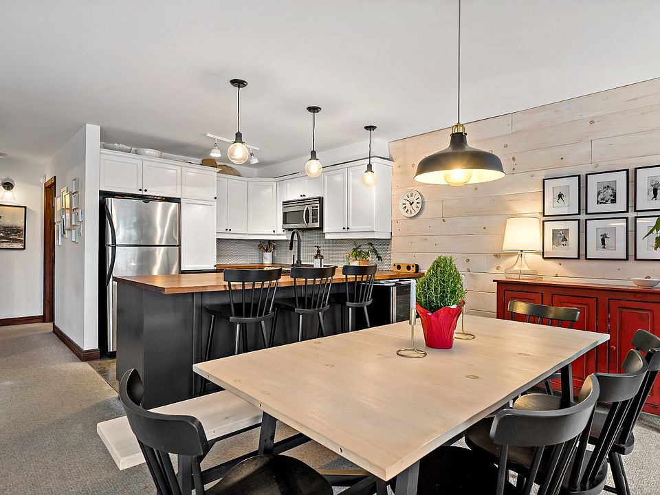 1st image of 260 Rue Du Mont Plaisant #9