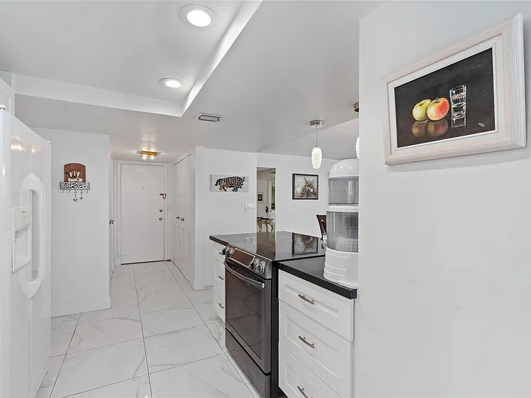 4280 Galt Ocean Dr #5F — Photo 11