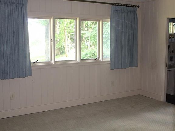 5th image of 528 Vance Dr