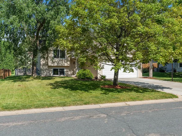 975 Savannah Rd, Eagan, MN 55123