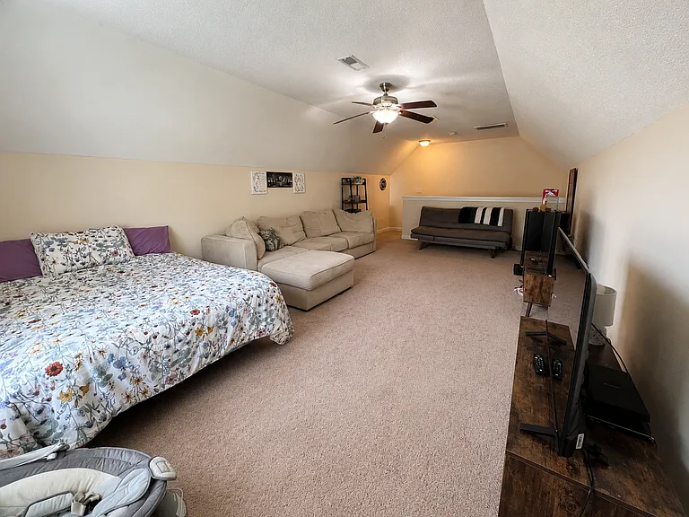 157 Edgemont Ter — Photo 40