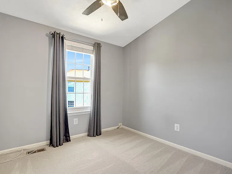 6063 Hydrangea Dr — Photo 30