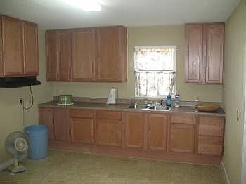 3rd image of 534 Humboldt St