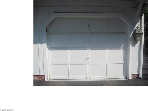 2nd image of 4383 Devonshire Dr