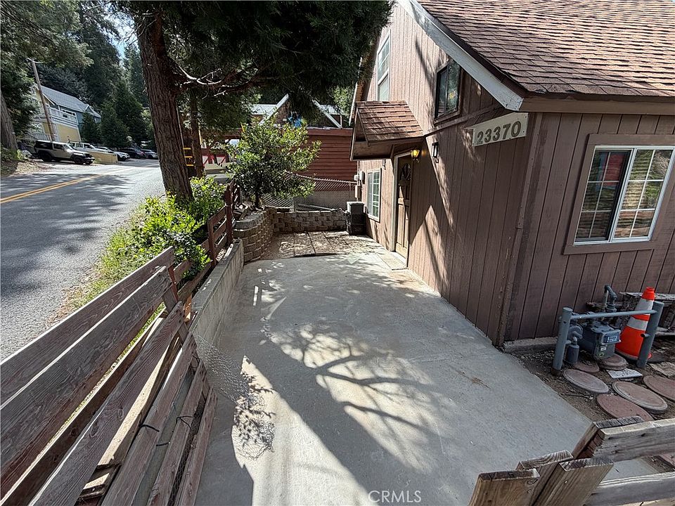 1st image of 23370 Seeley Way