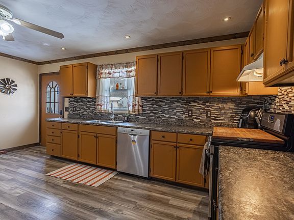 2nd image of 740 White Rd