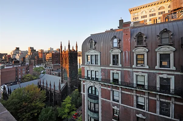 Sold by Corcoran | media 12