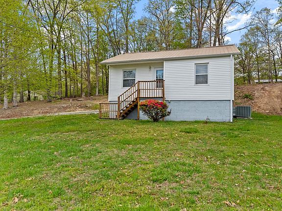 2nd image of 1901 Bernhurst Dr