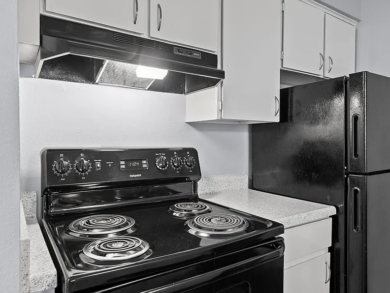 3802 E Nasa Pkwy — Photo 9