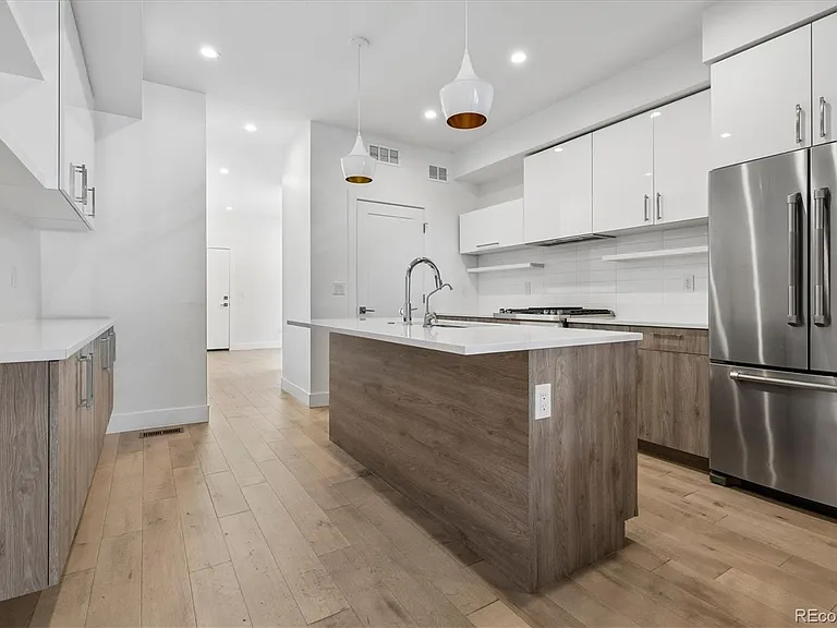 230 Inca St — Photo 7