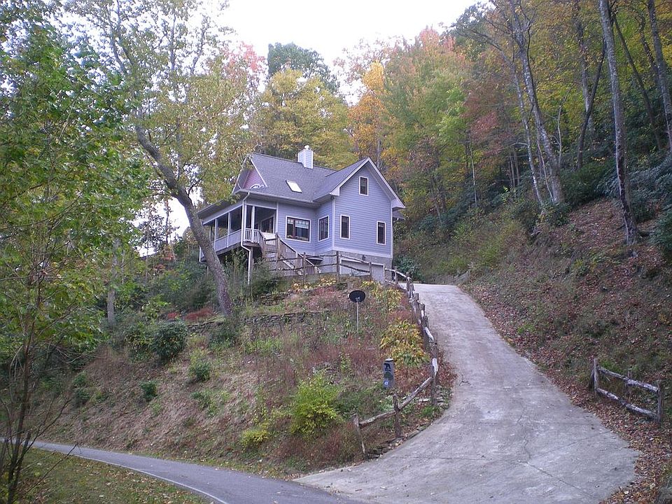 1st image of 18 Wood Haven Ln
