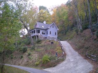 18 Wood Haven Ln, Black Mountain, NC 28711