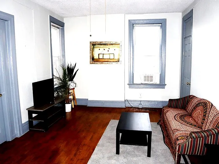 3506 Iowa Ave #1-2 — Photo 9