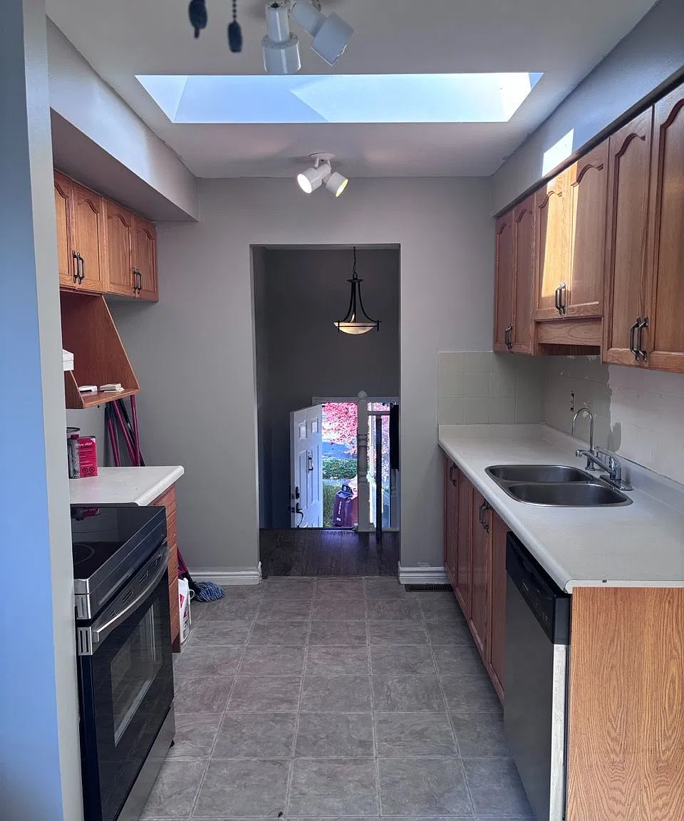 3 bed, $2,400 — Photo 4