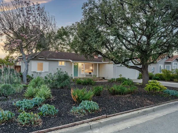 10525 John Way, Cupertino, CA 95014