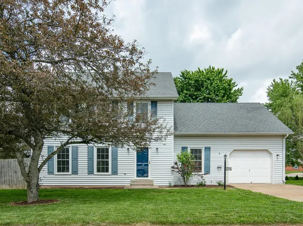 496 Scarborough Dr, Versailles, KY 40383