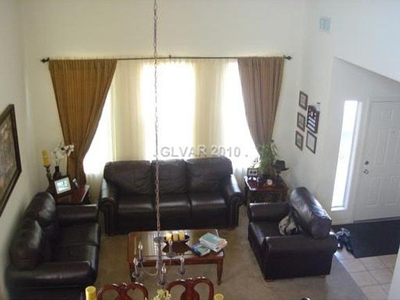 4th image of 10234 Tait St