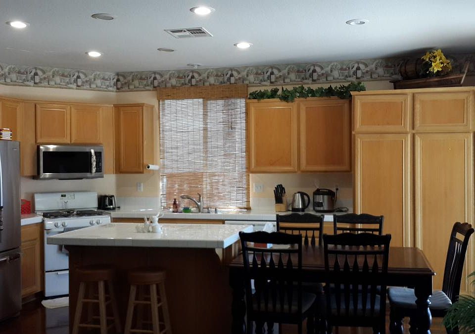2nd image of 3454 Amberly Ln