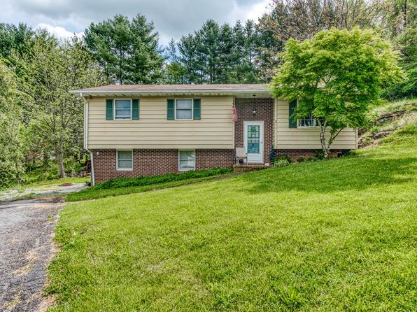811 Anderson Ave, Marion, VA 24354