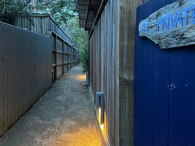 2 Vizcaino NW — Photo 16
