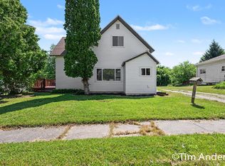 307 S East St, Saint Louis, MI 48880
