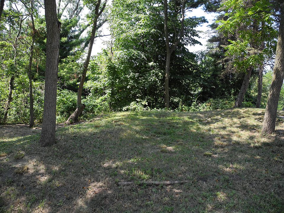 1st image of 26 Skyline Dr