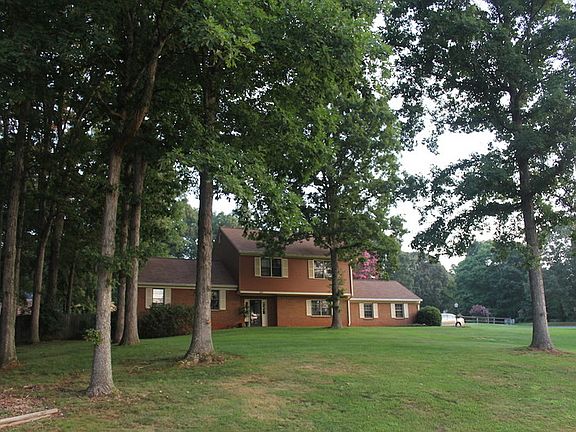 5th image of 888 Farfields Dr