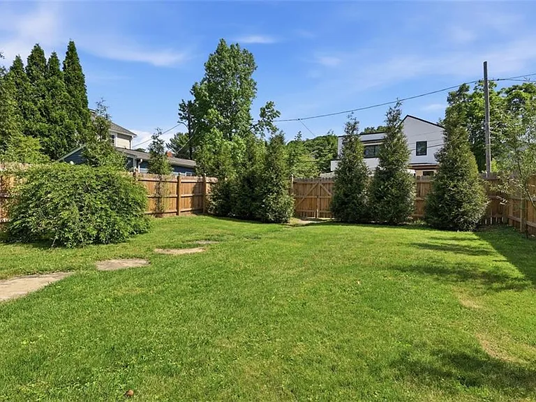 325 Centennial Ave — Photo 43
