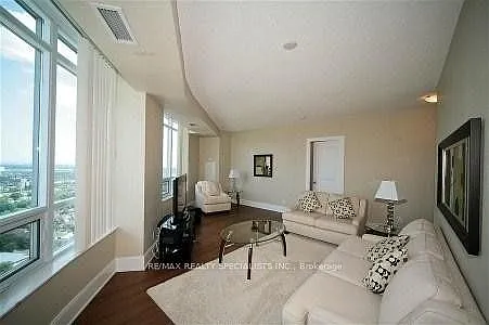 330 Burnhamthorpe Rd W #3207 — Photo 11