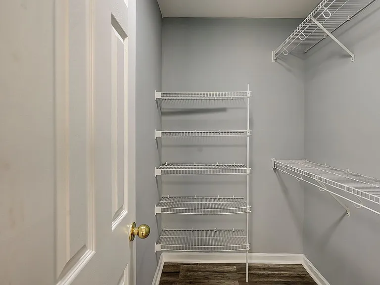 6 Spruce Dr — Photo 2
