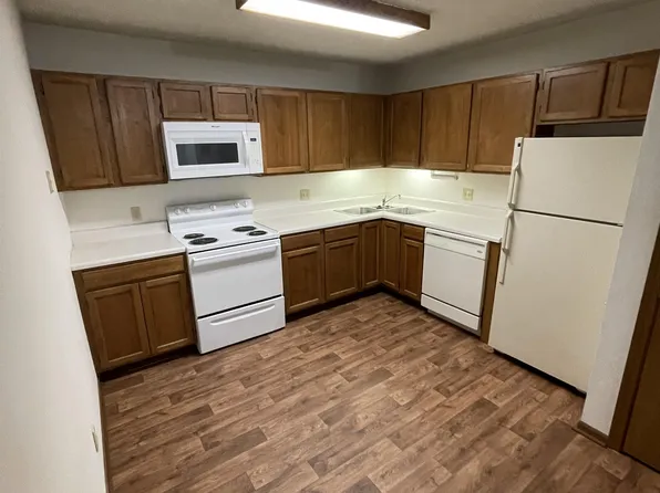 924 Clock Tower Dr, Springfield, IL