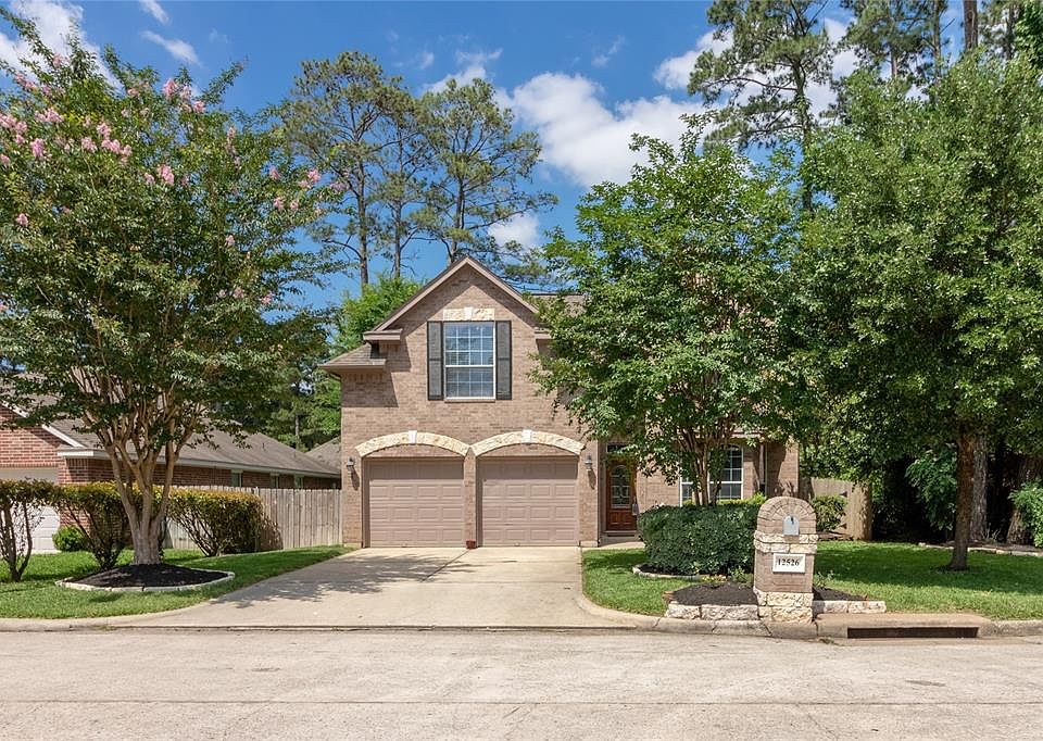1st image of 12526 Lake Shore Dr
