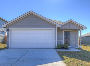 308 Wild Goose Dr, Luling, TX 78648